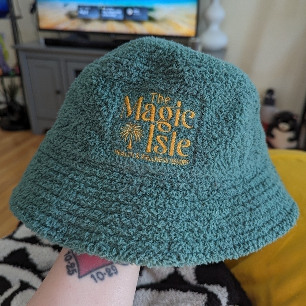 New H&M Bucket Hat Green Shaggy Sherpa Bucket Hat Shabby Chic Hat - Picture 5 of 5